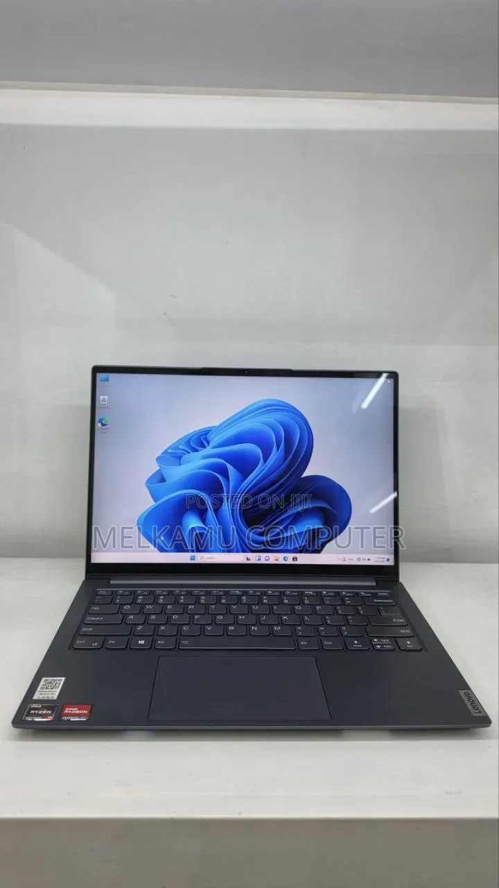 New Laptop Lenovo Yoga 7 15ITL5 16GB AMD Ryzen 7 SSD 512GB