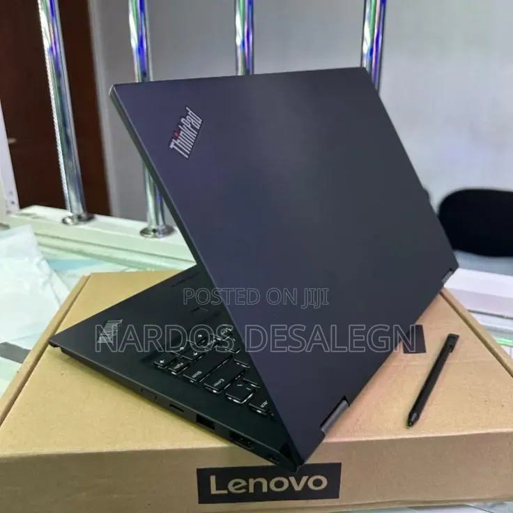New Lenovo ThinkPad X1 Yoga 8GB Intel Core i7 SSHD (Hybrid) 256GB