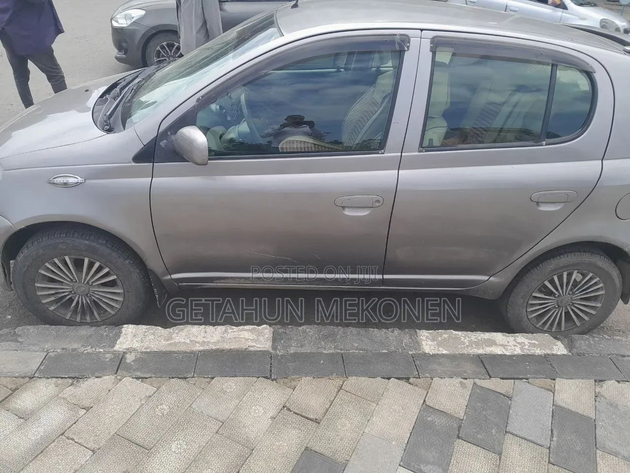 Toyota Vitz 2001