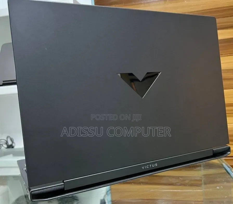 New Laptop 16GB Intel Core i5 SSD 512GB