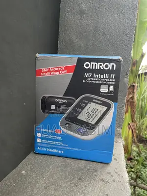Omron M7 Intelli It Blood Pressure Moniter