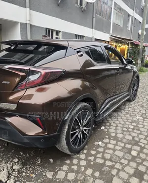 Toyota C-HR 2017 Burgundy