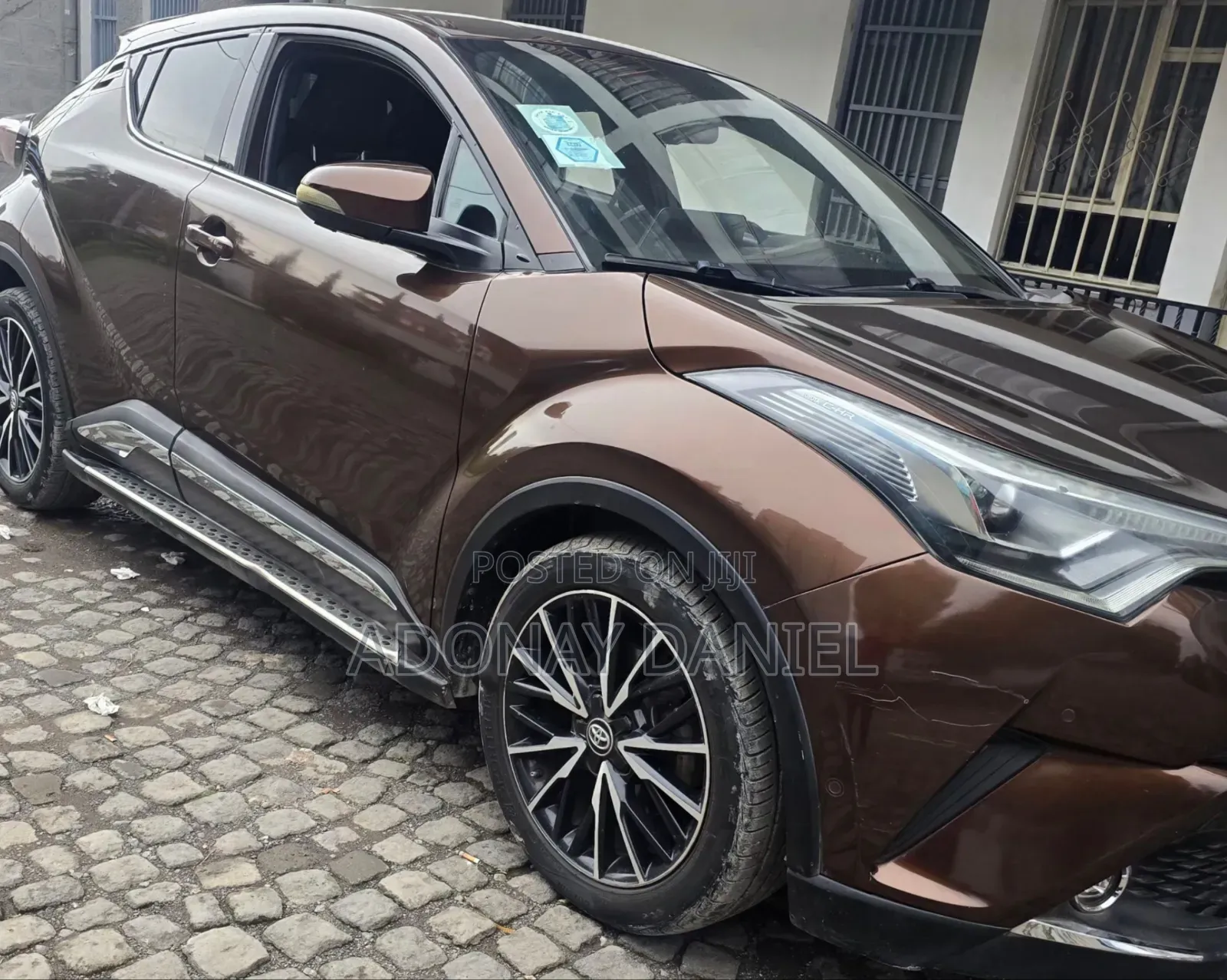 Toyota C-HR 2017 Brown