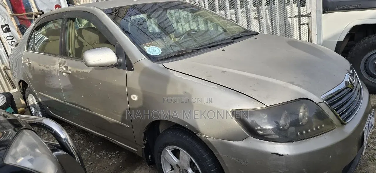 Toyota Corolla 2003 Gold
