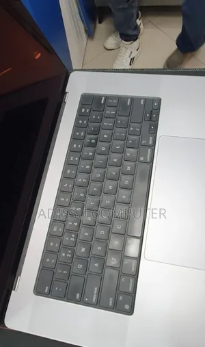 New Laptop Apple MacBook Air 2020 M1 32GB Apple M1 SSD 1T