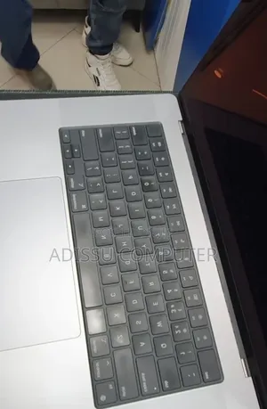 New Laptop Apple MacBook Air 2020 M1 32GB Apple M1 SSD 1T