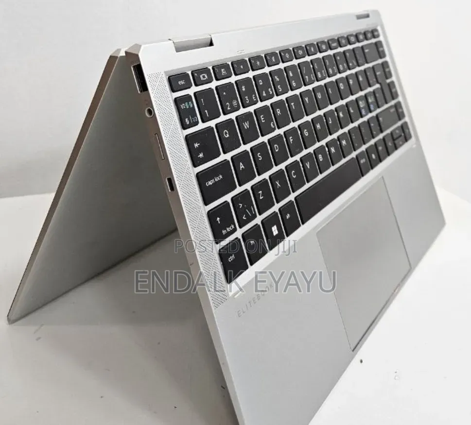New Laptop HP EliteBook 1040 G8 16GB Intel Core i7 SSD 512GB