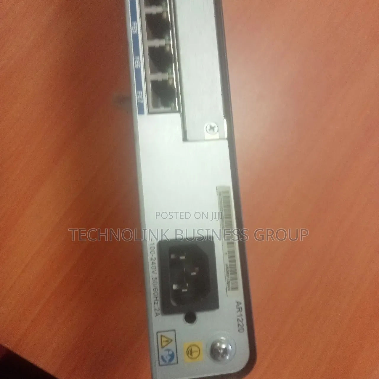Huawei Ar1220 Enterprise Router - በጥሩ ሁኔታ ላይ ያለ (Excellent Condition)