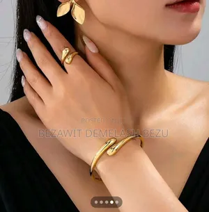 የተለያዩ ጌጣጌጦች
