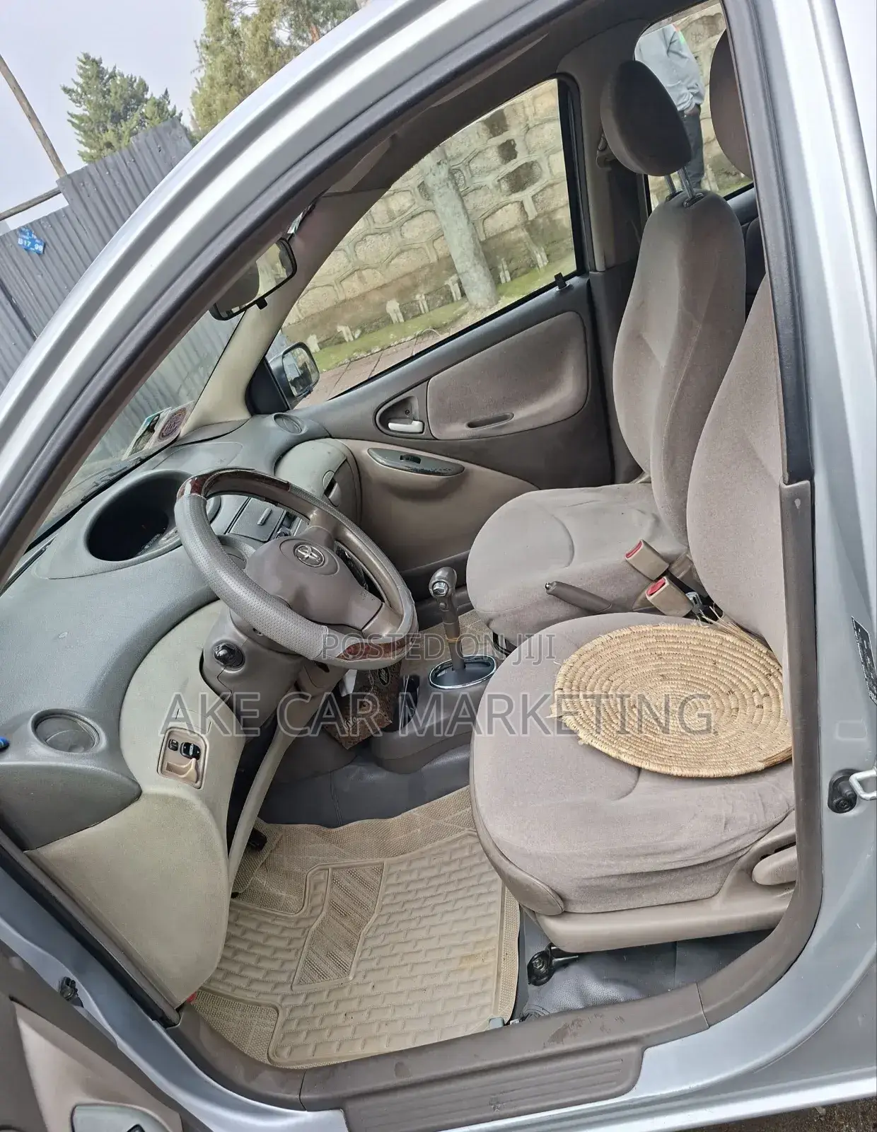 Toyota Platz 2005 Silver