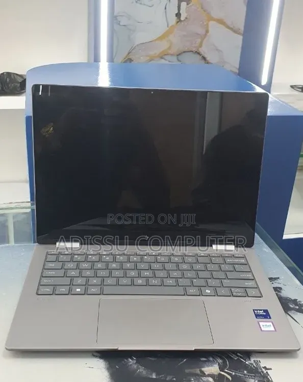 New Laptop HP 32GB Intel Core Ultra 7 SSD 1T