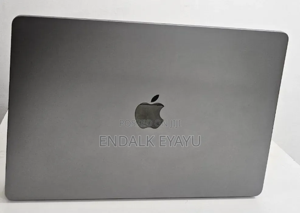 New Laptop Apple MacBook Air 2024 M3 8GB Intel Core Ultra 5 SSD 512GB