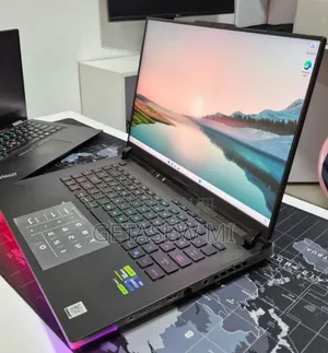 New Laptop Asus ROG Strix G18 32GB Intel Core i9 SSD 2T