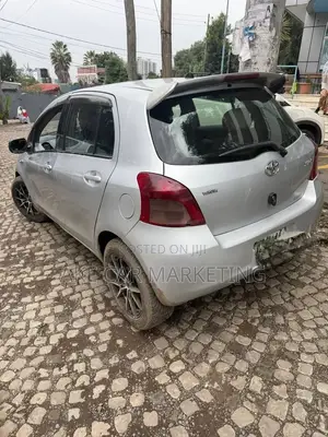 Toyota Yaris 2007 Gray