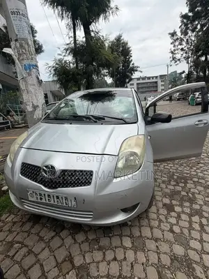 Toyota Yaris 2007 Gray