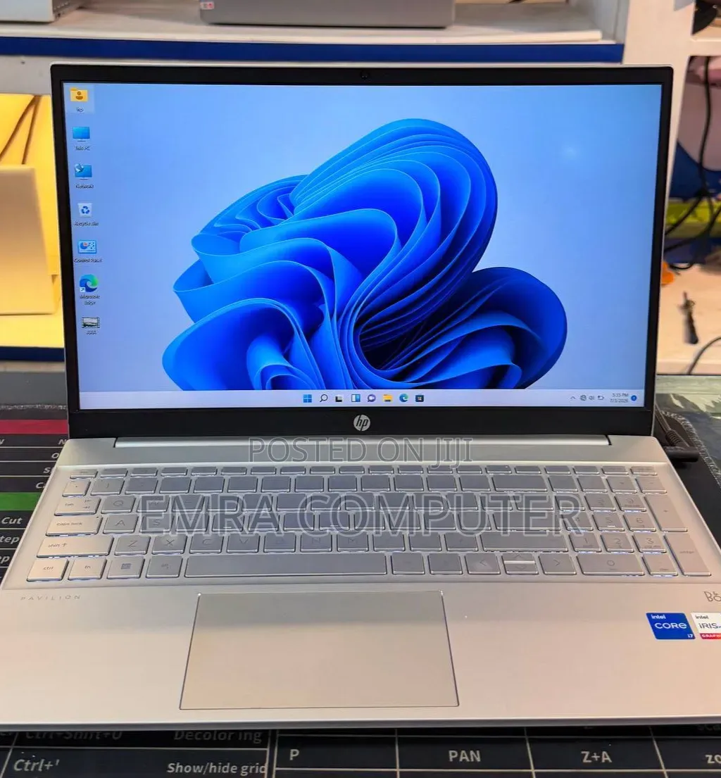 New Laptop HP 16GB Intel Core i7 SSD 512GB