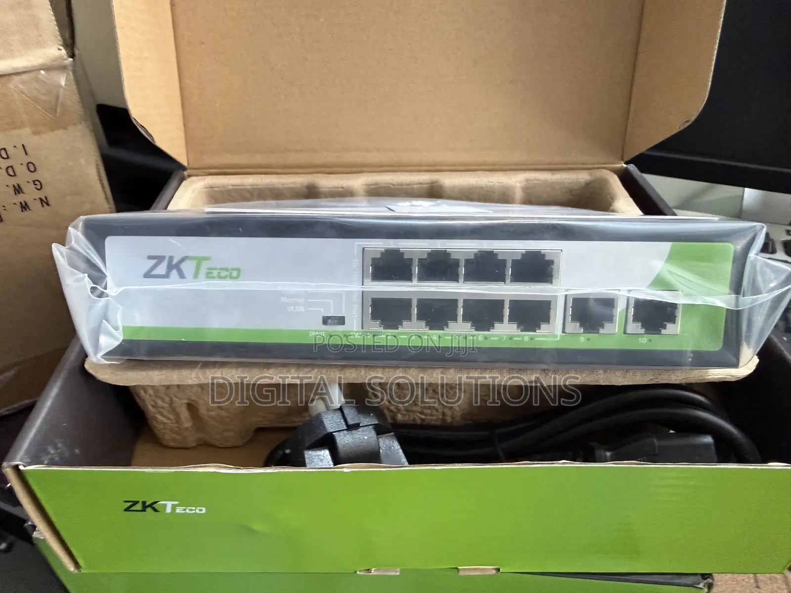 ZKTeco 10-Port PoE Switch Featuring 8 PoE Ports and 2 Uplink