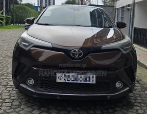 Toyota C-HR 2017 Brown