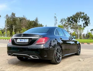 Mercedes-Benz E200 2019 Black