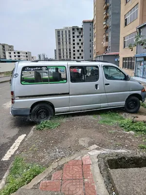 Toyota HiAce 2006 Silver