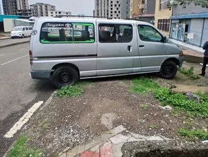 Toyota HiAce 2006 Silver
