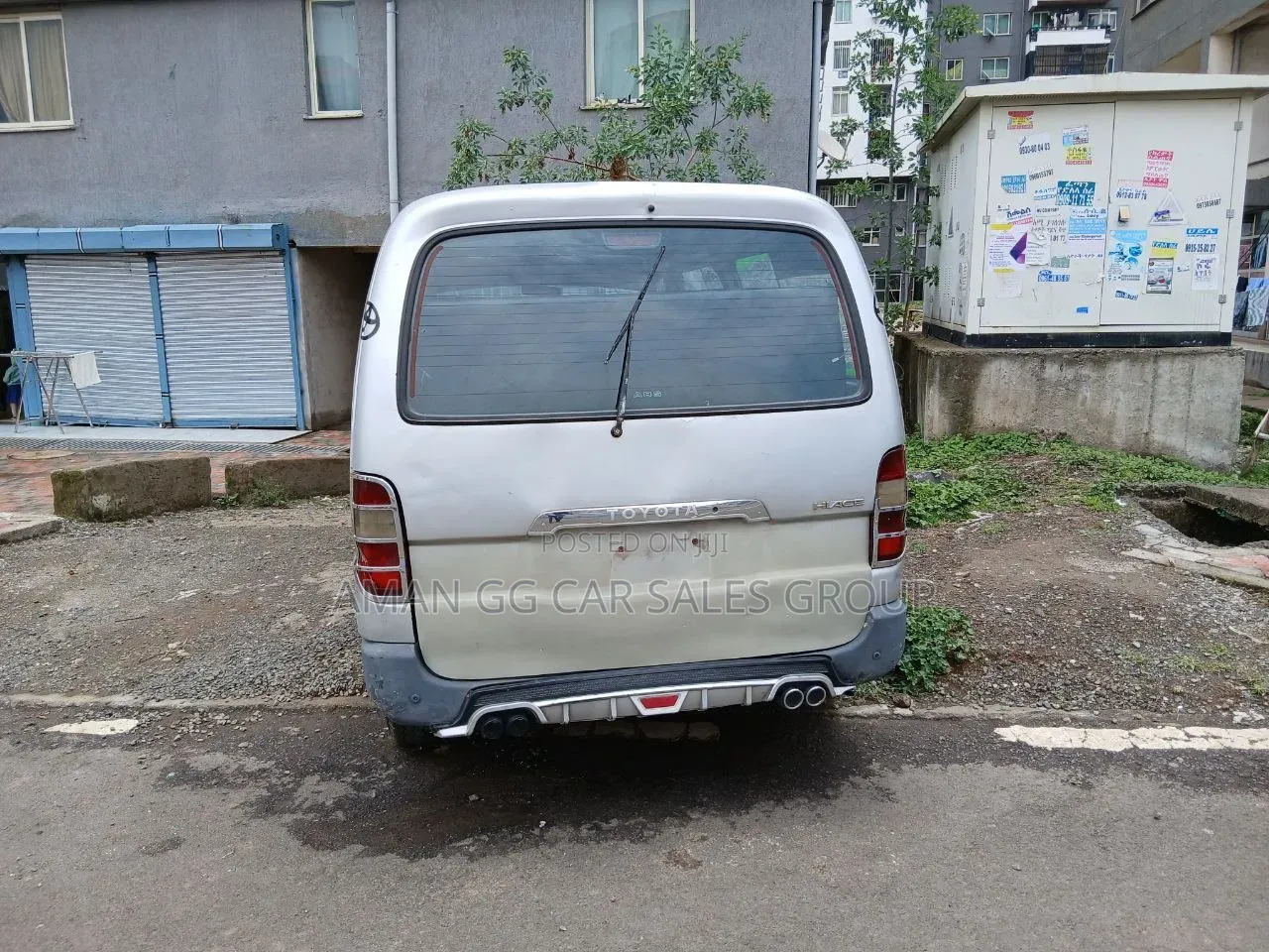 Toyota HiAce 2006 Silver