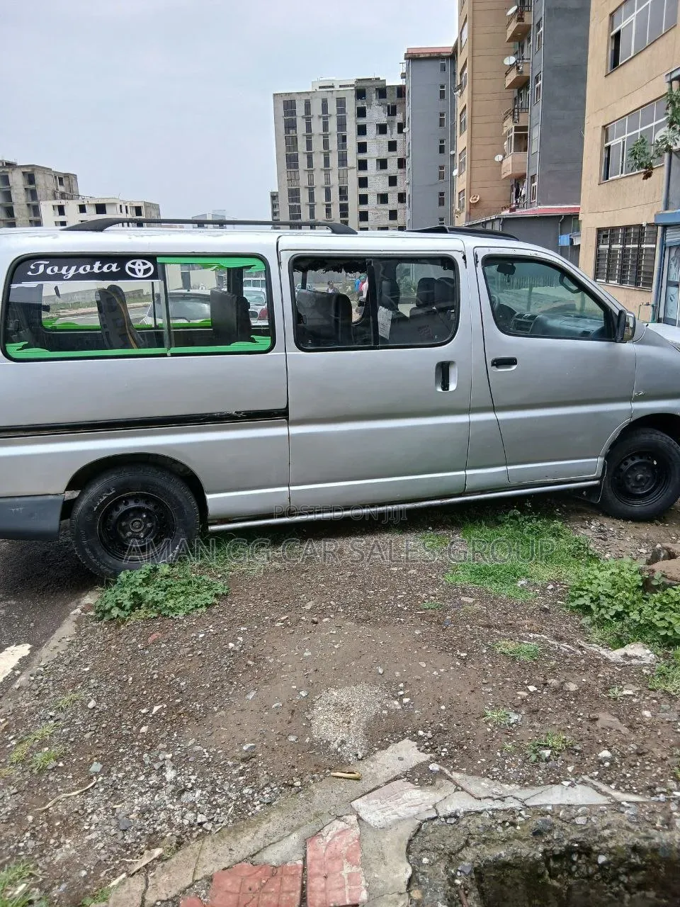 Toyota HiAce 2006 Silver