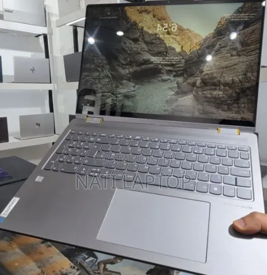 New Laptop Lenovo 16GB AMD Ryzen 7 SSD 512GB