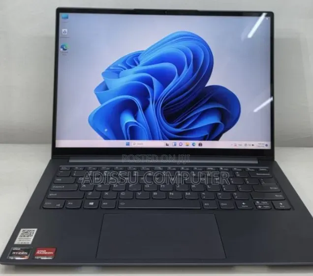 New Laptop Lenovo 16GB AMD Ryzen 7 SSD 512GB