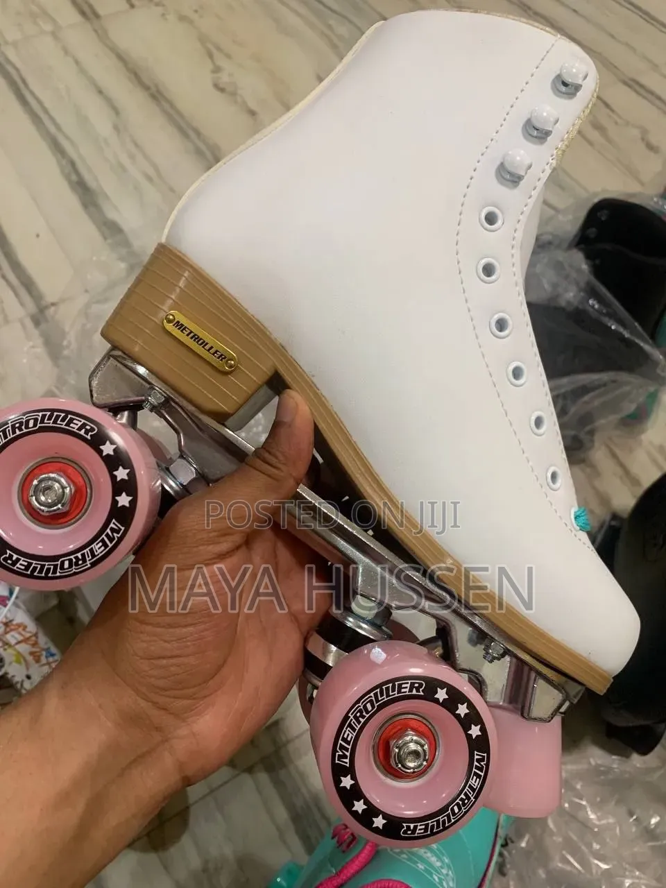 Metroller Classic White Pink Quad Roller Skates