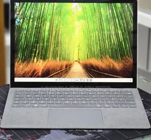 New Laptop Apple MacBook Pro 2019 16GB Intel Core i7 SSD 512GB