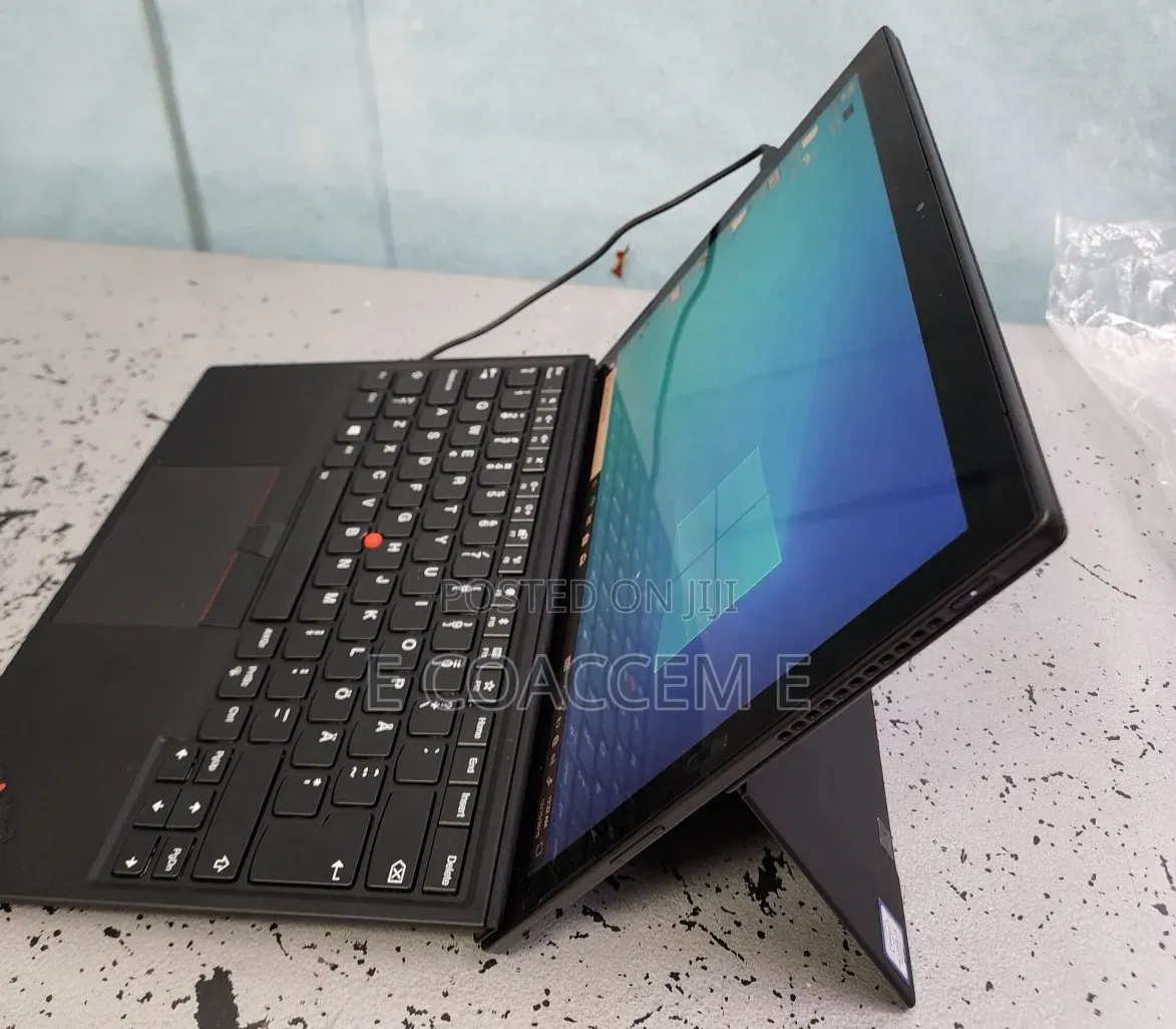 New Laptop Lenovo 8GB Intel Core i5 SSD 256GB
