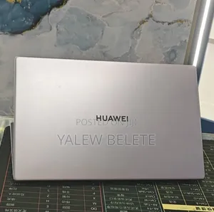 New Laptop Huawei MateBook 13 WRT-W19E 8GB Intel Core i3 SSD 256GB