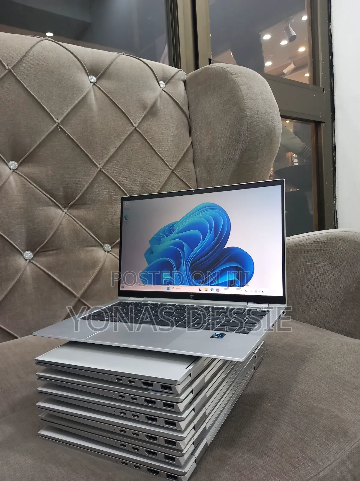 New Laptop HP EliteBook 1040 G8 16GB Intel Core i7 SSD 512GB
