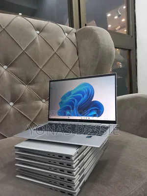 New Laptop HP EliteBook 1040 G8 16GB Intel Core i7 SSD 512GB