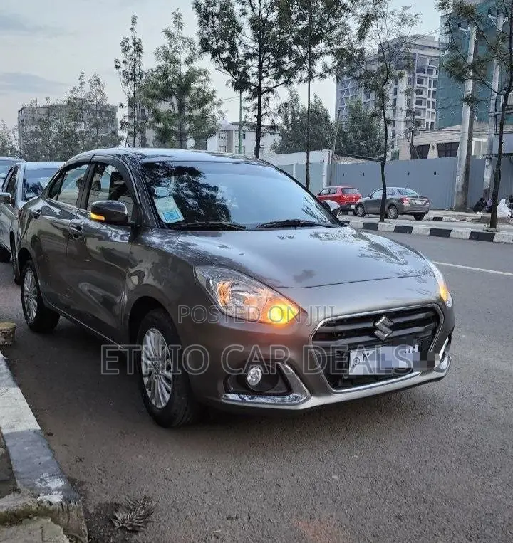 Suzuki Dzire 2023 Gray