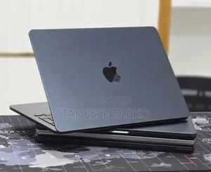 New Laptop Apple MacBook Air 2025 M4 16GB Apple M4 SSD 256GB