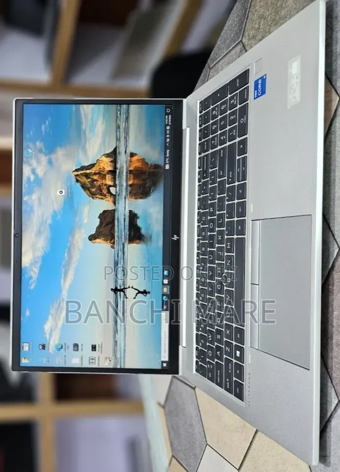 New Laptop HP EliteBook 850 G8 16GB Intel Core i5 SSD 512GB