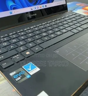 New Laptop Asus Zenbook 14 16GB Intel Core i7 SSD 512GB