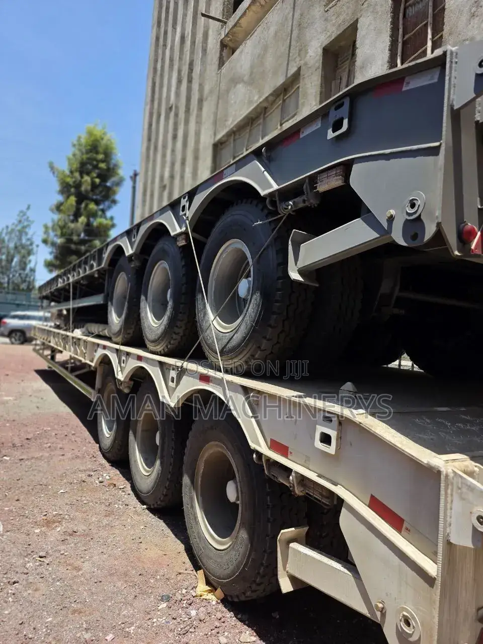 አዲስ Lowbed Trailer ለሽያጭ – 80Ton Capacity