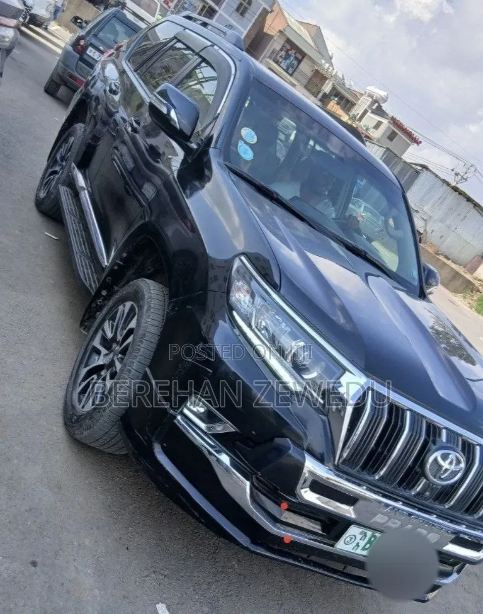 Toyota Land Cruiser 2021 Black
