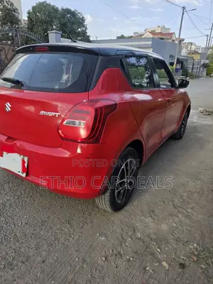 Suzuki Swift 2022 Red