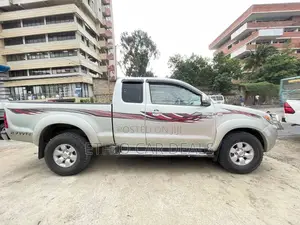 Toyota Hilux 2007 Silver