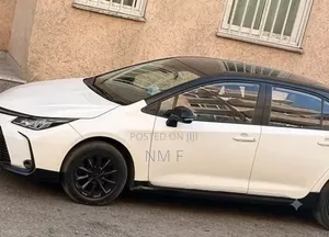 Toyota Corolla 2022 White