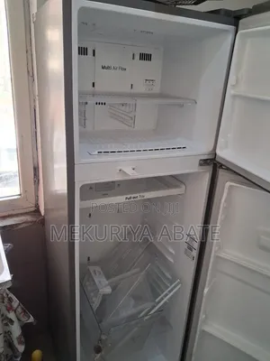 ​LG Smart Inverter Refrigerator-Freezer (367L) - በጥሩ ሁኔታ ላይ ያለ