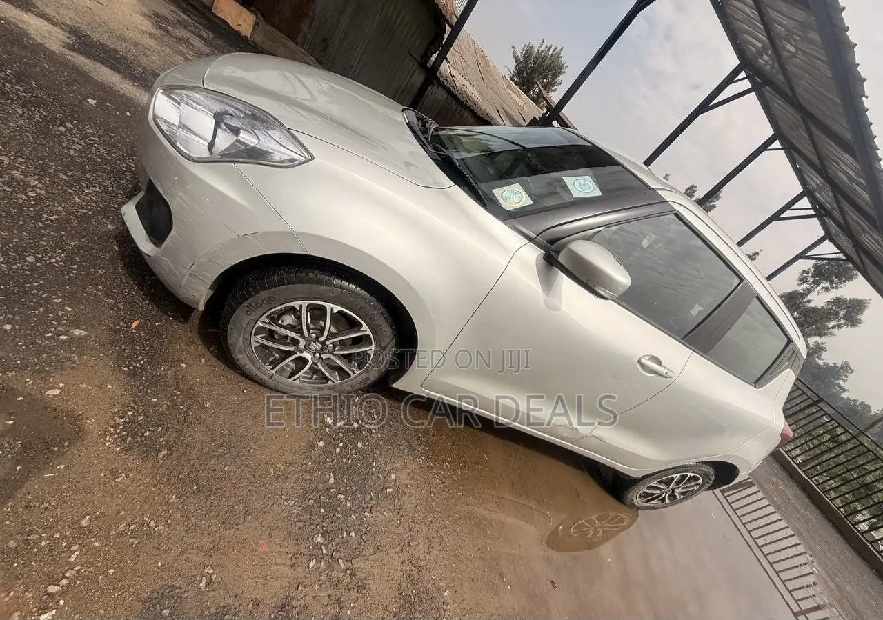 Suzuki Swift 2021 Silver