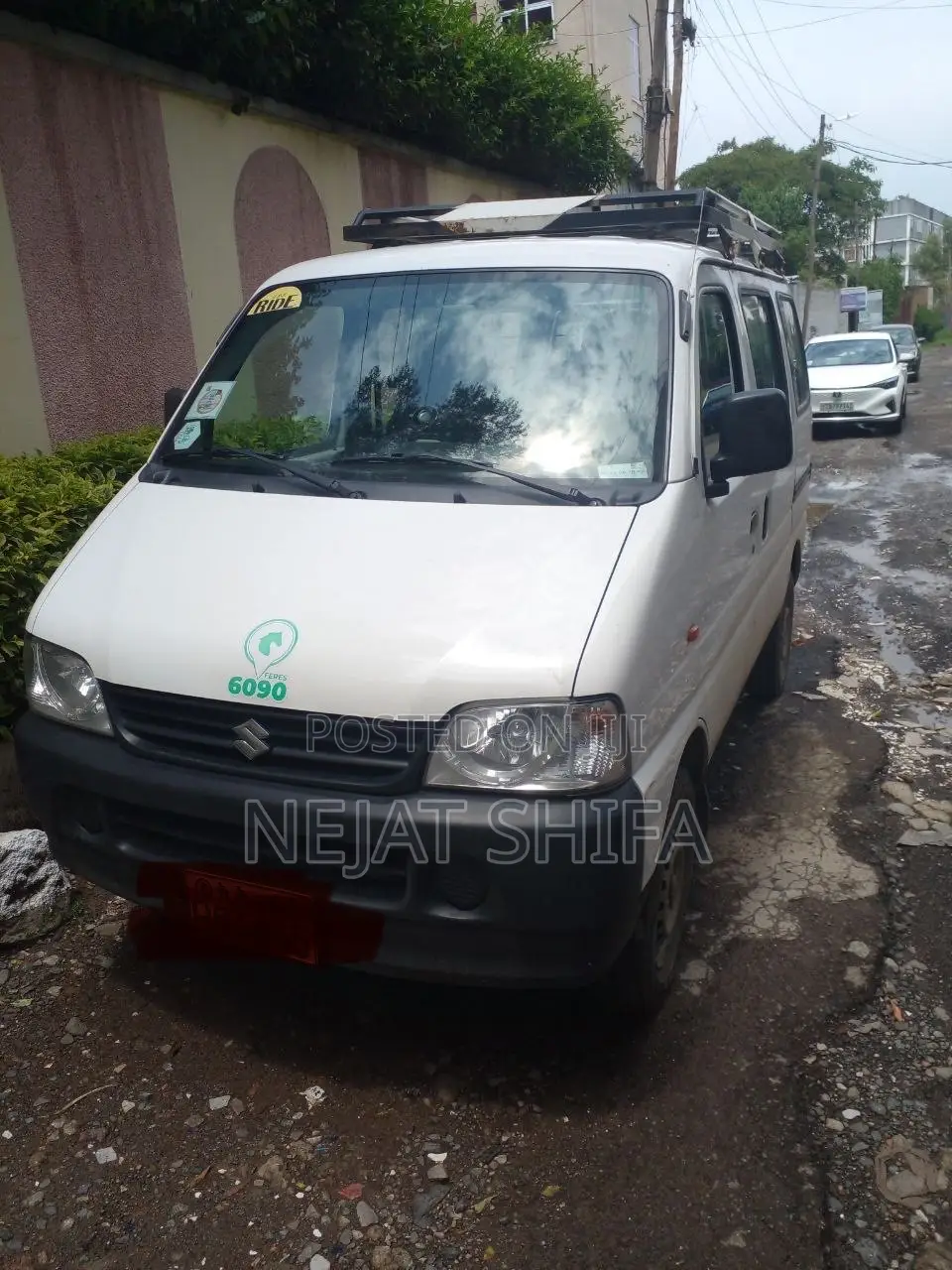Suzuki Eeco 2024 White