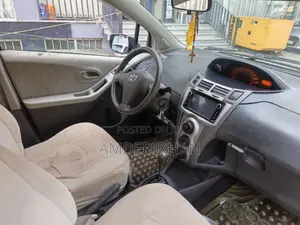 Toyota Yaris 2008 Silver