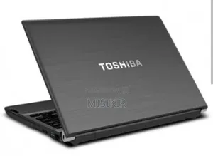 Laptop Toshiba Protege R930 4GB Intel Core i5 HDD 500GB