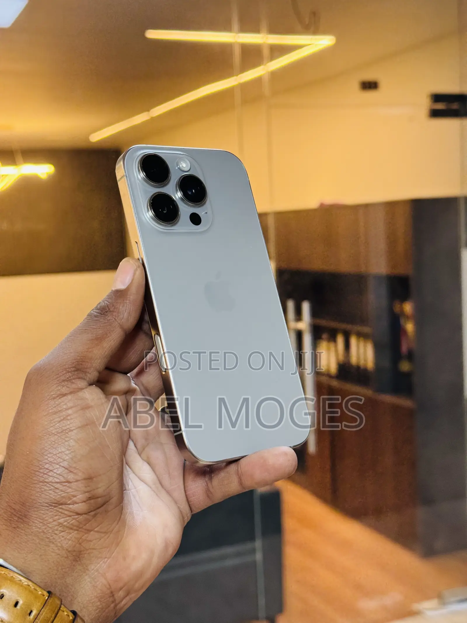 Apple iPhone 16 Pro 256 GB Gray